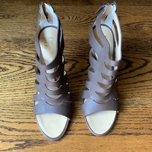 Womens heels, CO-OP Barneys New York. Vero Cuoio made in Italy.